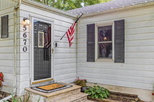 5670 Main Street W, Maple Plain, MN 55359