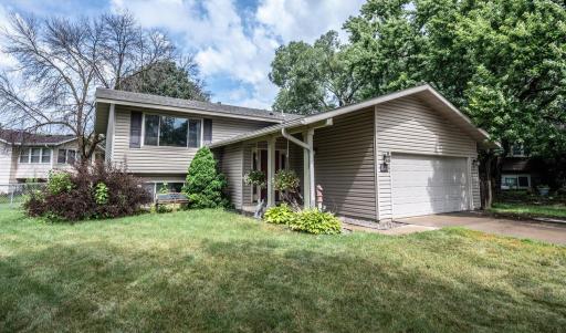 8233 Georgia Court N, Minneapolis, MN 55445