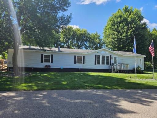 204 W Sidney Street W, Morristown, MN 55052