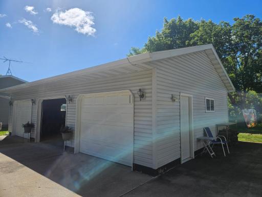 204 W Sidney Street W, Morristown, MN 55052