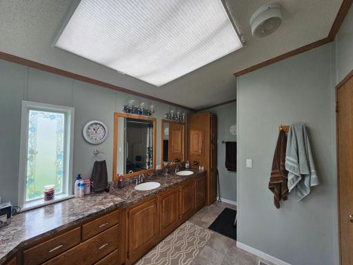 204 W Sidney Street W, Morristown, MN 55052
