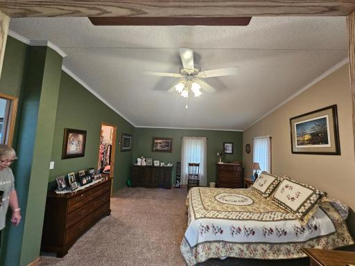 204 W Sidney Street W, Morristown, MN 55052