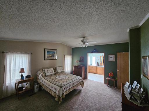 204 W Sidney Street W, Morristown, MN 55052