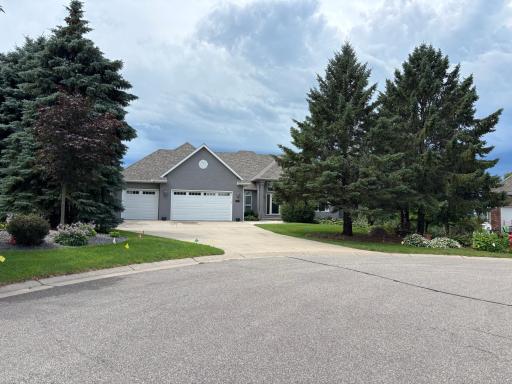 1811 Golf View Drive, Buffalo, MN 55313