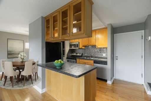 This photo has been virtually staged to display the livability.