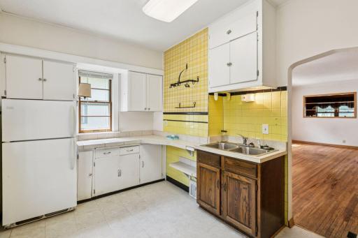 3930 Bryant Avenue N, Minneapolis, MN 55412