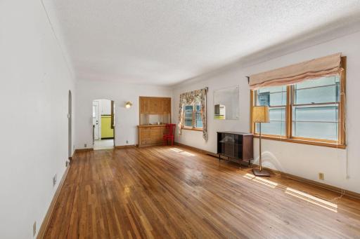 3930 Bryant Avenue N, Minneapolis, MN 55412