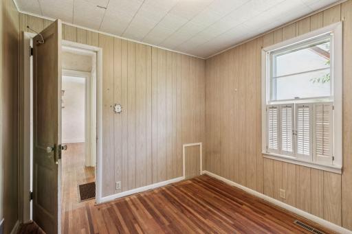 3930 Bryant Avenue N, Minneapolis, MN 55412