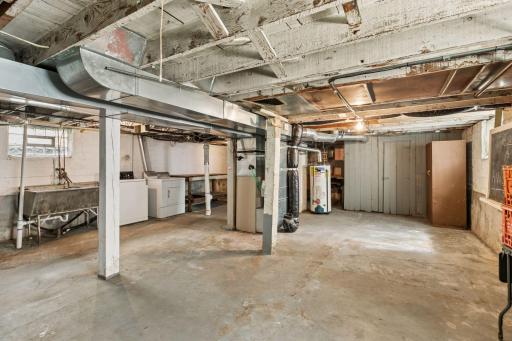 3930 Bryant Avenue N, Minneapolis, MN 55412