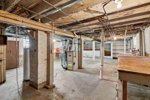 3930 Bryant Avenue N, Minneapolis, MN 55412