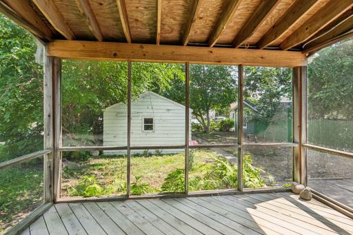 3930 Bryant Avenue N, Minneapolis, MN 55412