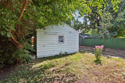 3930 Bryant Avenue N, Minneapolis, MN 55412