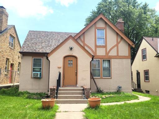 1714 Upton Avenue N, Minneapolis, MN 55411