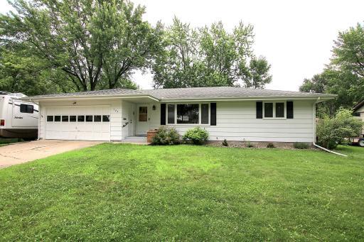 725 Southview Drive SW, Hutchinson, MN 55350