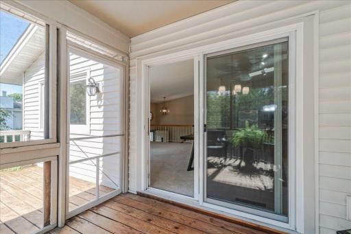 13-Screened Porch.jpg