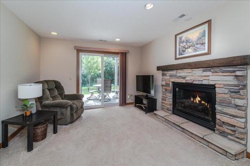 29-Family Room.jpg