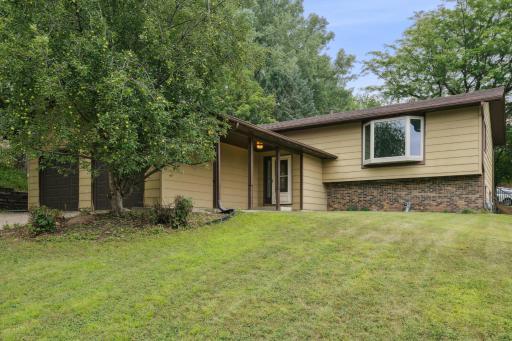 4403 Manor View Drive NW, Rochester, MN 55901