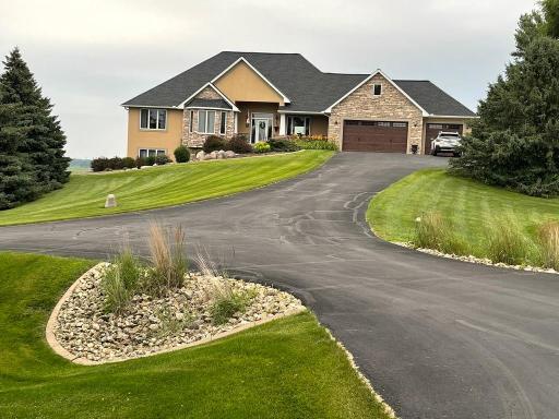 20837 Bentley Court, Farmington, MN 55024