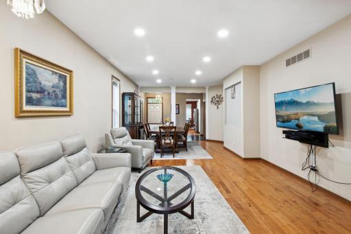 14650 Bloomfield Path, Rosemount, MN 55068