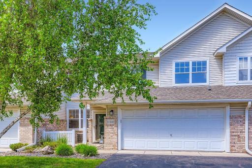 This 2-bed + loft townhome features soaring two-story ceilings, tons of natural light, and a layout that lives large. Lakeville Schools - Lakeview Elementary, McGuire Middle and Lakeville South HS.