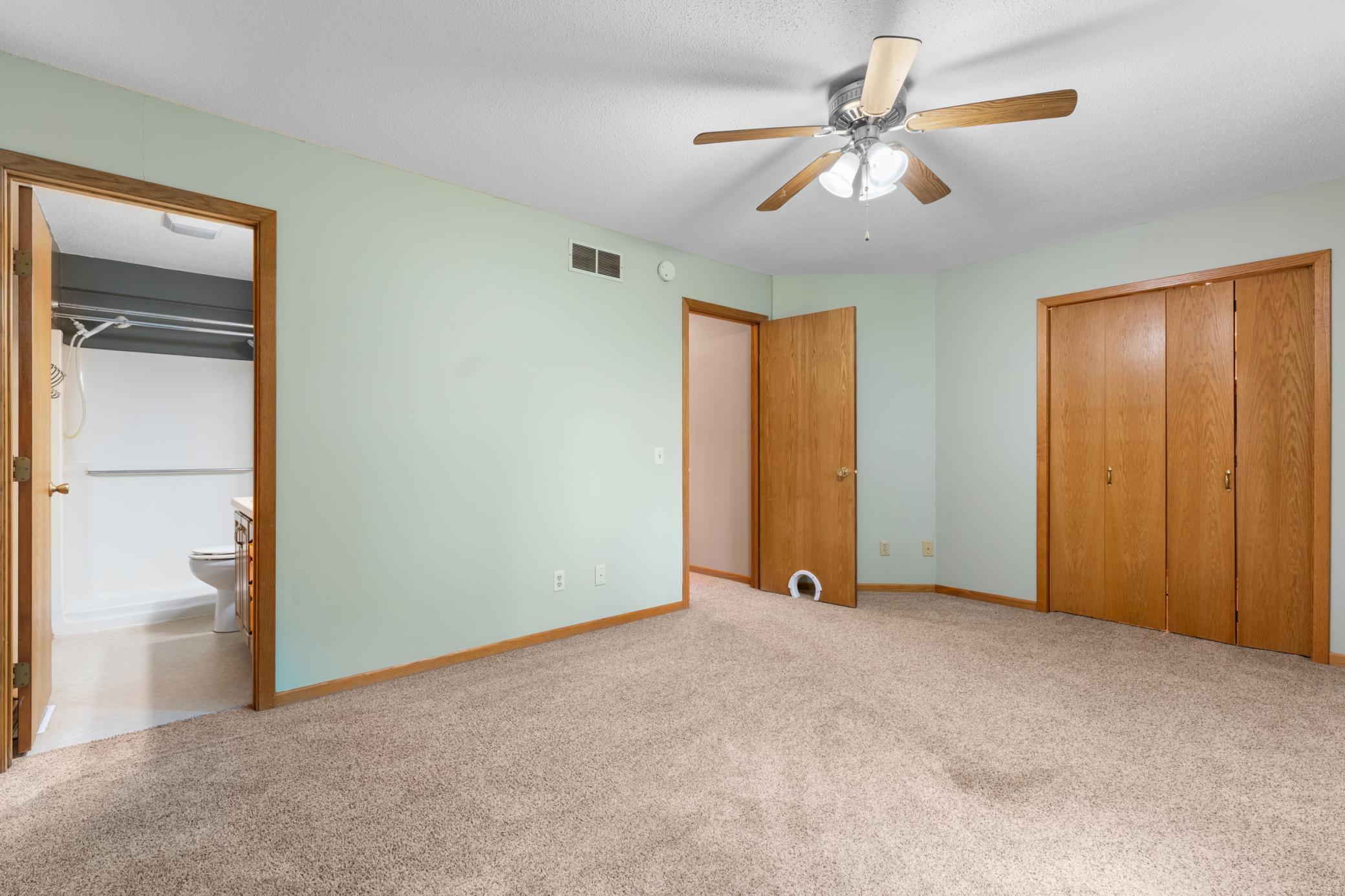 Primary bedroom/ private bathroom