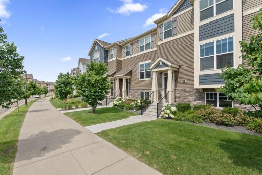 8113 Central Park Way N, Osseo, MN 55369