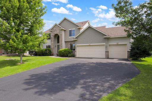 10320 Quail Circle N, Brooklyn Park, MN 55443