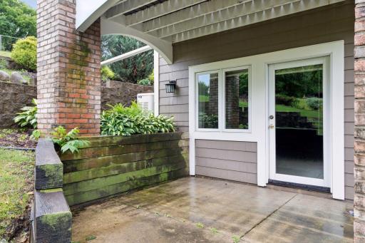 1565 Victoria Road - Spacecrafting - 0056.jpg