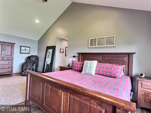 10583 116th Street NW, Annandale, MN 55302