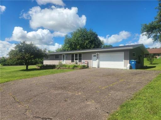 704 S Wisconsin Avenue, Rice Lake, WI 54868