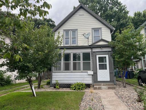659 4th Street E, Saint Paul, MN 55106