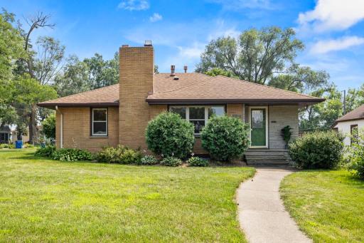 4201 40th Avenue N, Minneapolis, MN 55422