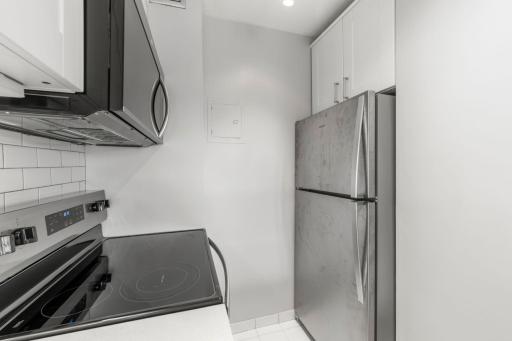 19 S 1st Street, B904, Minneapolis, MN 55401