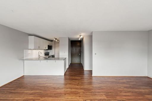 19 S 1st Street, B904, Minneapolis, MN 55401