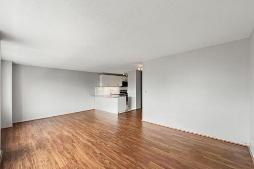 19 S 1st Street, B904, Minneapolis, MN 55401