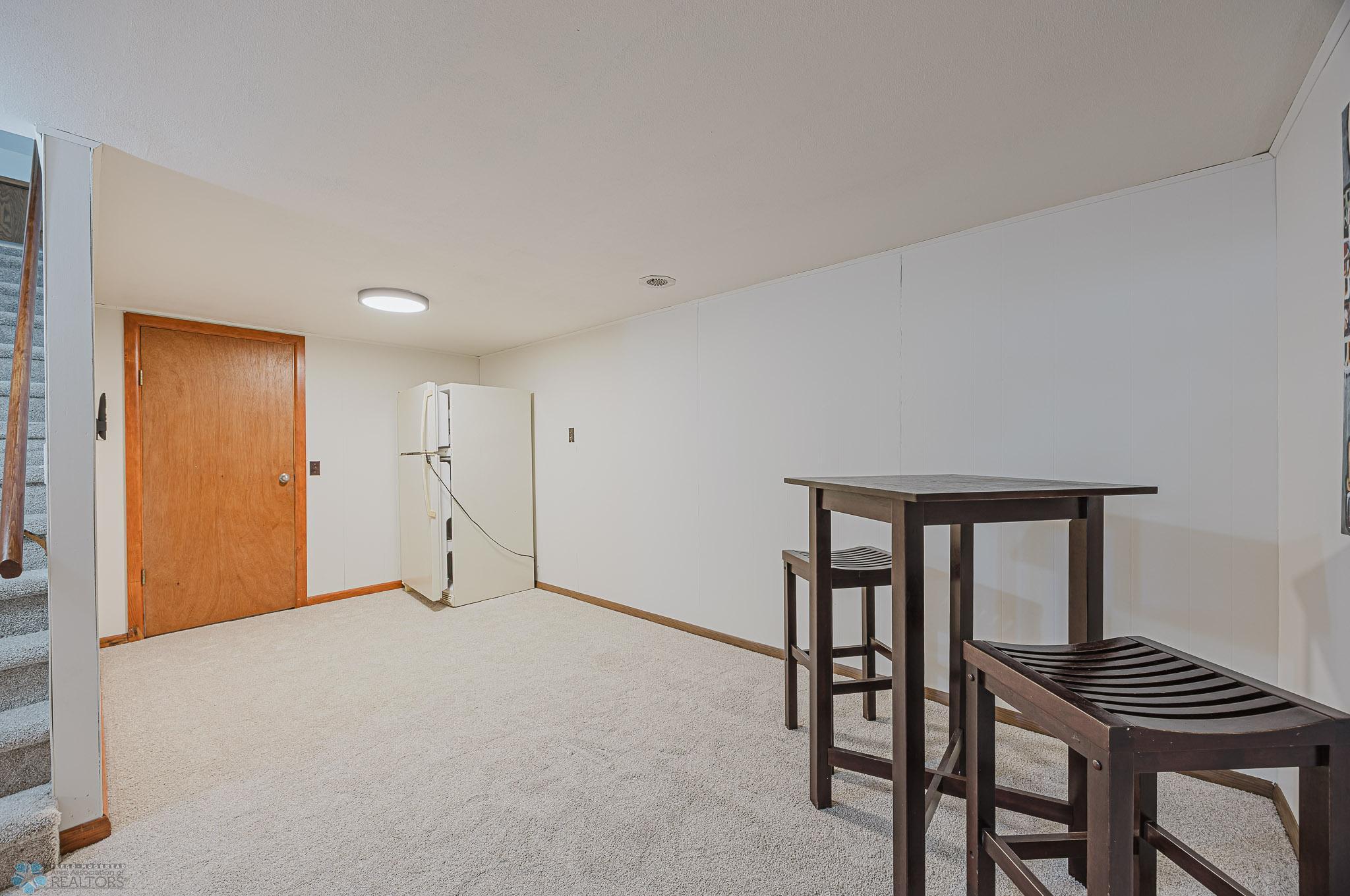 1612 52 1-2 ave n, moorhead-24.jpg