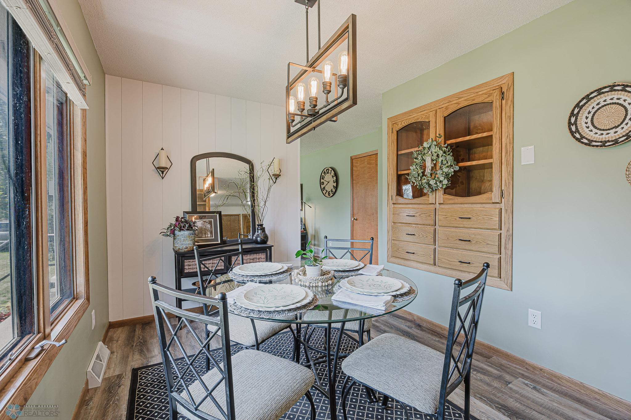 1612 52 1-2 ave n, moorhead-6.jpg