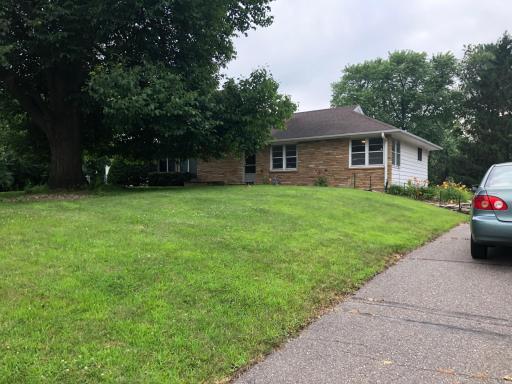 1941 Dodd Road, West Saint Paul, MN 55118