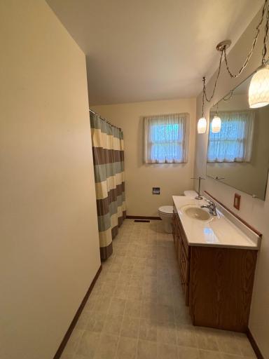 722 Kendall Avenue S, Thief River Falls, MN 56701