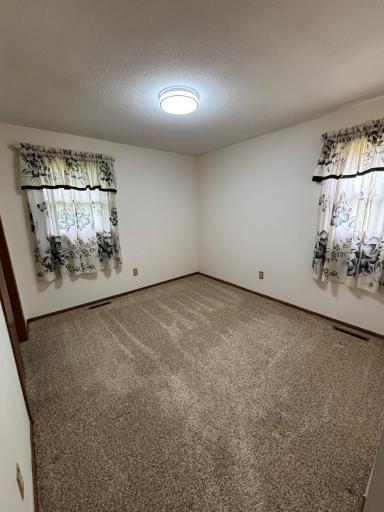 722 Kendall Avenue S, Thief River Falls, MN 56701