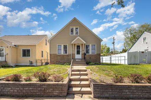 2028 3rd Street E, Saint Paul, MN 55119