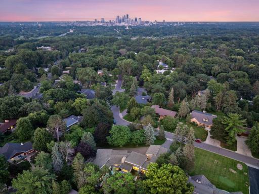 341 Westwood Drive N, Minneapolis, MN 55422