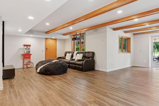 341 Westwood Drive N, Minneapolis, MN 55422