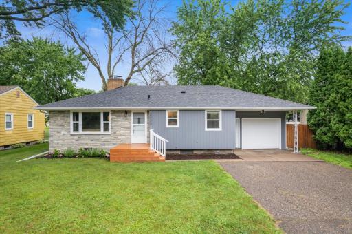 2233 17th Avenue E, Saint Paul, MN 55109