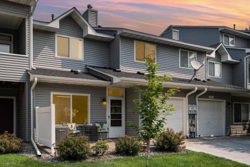 Welcome to 577 Woodduck Drive #J in Woodbury, MN!