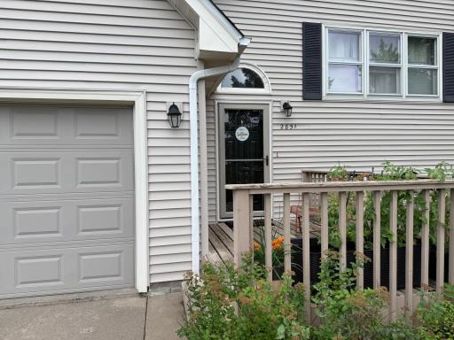 2851 Hillvale Court, Saint Paul, MN 55128