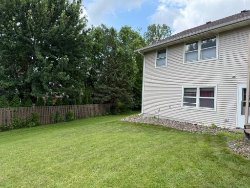 2851 Hillvale Court, Saint Paul, MN 55128