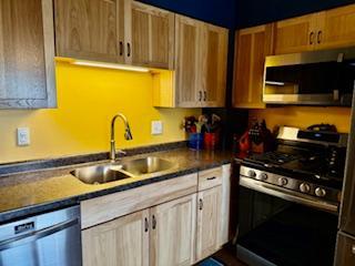 2851 Hillvale Court, Saint Paul, MN 55128