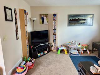 2851 Hillvale Court, Saint Paul, MN 55128