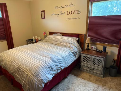 2851 Hillvale Court, Saint Paul, MN 55128